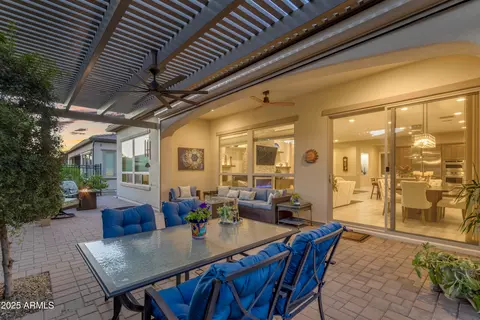 829 E Snowy Farm Dr, Queen Creek, AZ 85140