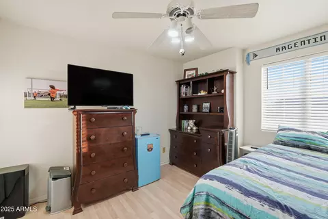 Bedroom - 4714 E Rockledge Rd, Phoenix, AZ 85044 photo 4 of 4