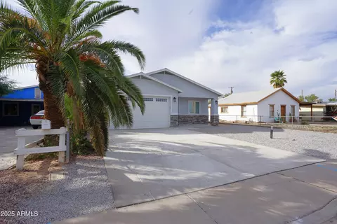 122 S 5th St, Avondale, AZ 85323