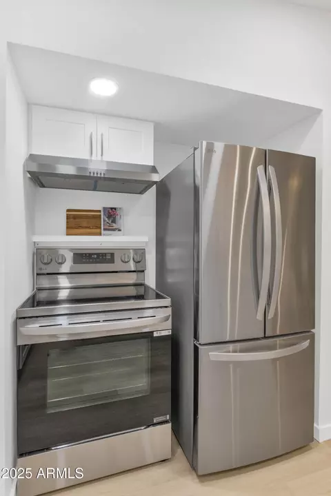 Kitchen - 3505 E Campbell Ave #7, Phoenix, AZ 85018 photo 4 of 4