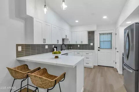 Kitchen - 3505 E Campbell Ave #7, Phoenix, AZ 85018 photo 1 of 4