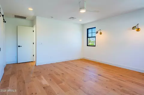 Bedroom - 914 E Sheridan St, Phoenix, AZ 85006 photo 6 of 7