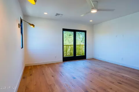 Bedroom - 914 E Sheridan St, Phoenix, AZ 85006 photo 7 of 7