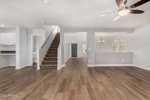 Living - 1822 E Patrick Ln, Phoenix, AZ 85024 photo 4 of 7