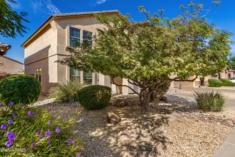 Exterior - 1822 E Patrick Ln, Phoenix, AZ 85024 photo 3 of 5