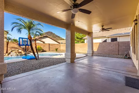 Exterior - 1822 E Patrick Ln, Phoenix, AZ 85024 photo 4 of 5
