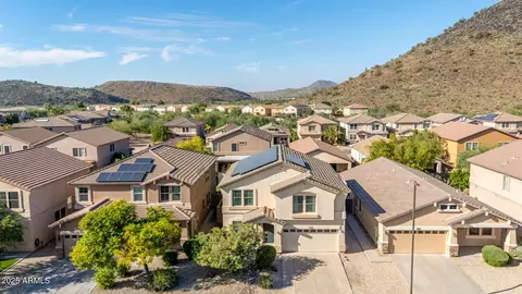 1822 E Patrick Ln, Phoenix, AZ 85024