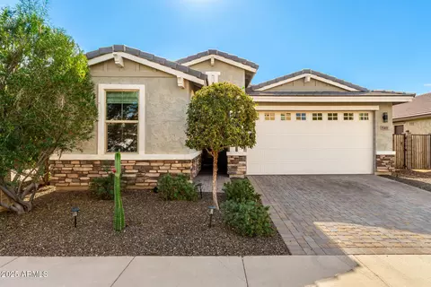 549 E Balao Dr, Phoenix, AZ 85085 photo 2
