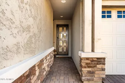 549 E Balao Dr, Phoenix, AZ 85085 photo 5
