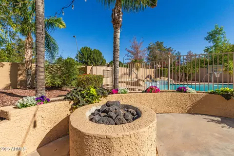 Exterior - 2090 E Finley St, Gilbert, AZ 85296 photo 8 of 19