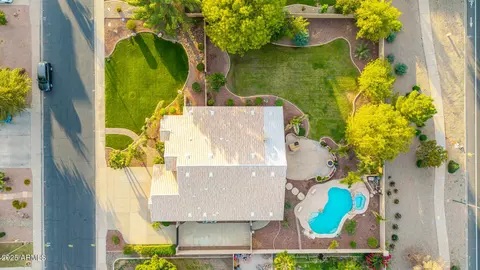 View/Area - 2090 E Finley St, Gilbert, AZ 85296 photo 3 of 3