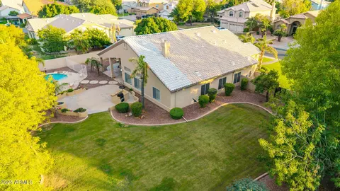 View/Area - 2090 E Finley St, Gilbert, AZ 85296 photo 2 of 3