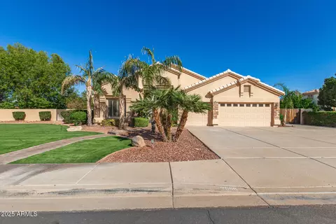 Exterior - 2090 E Finley St, Gilbert, AZ 85296 photo 2 of 19