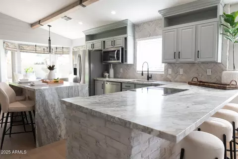 Kitchen - 417 S Bonito Dr, Gilbert, AZ 85233 photo 2 of 3