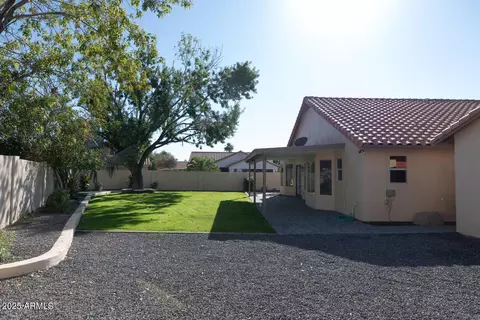 Exterior - 417 S Bonito Dr, Gilbert, AZ 85233 photo 5 of 7