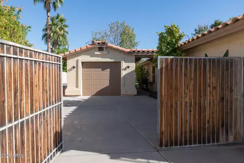 Exterior - 417 S Bonito Dr, Gilbert, AZ 85233 photo 3 of 7