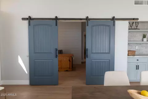 Entry Way - 417 S Bonito Dr, Gilbert, AZ 85233 photo 2 of 2