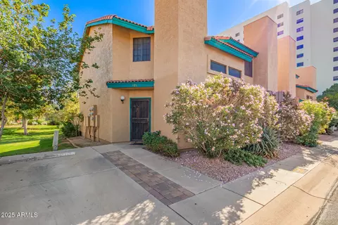 225 W 1st St #128, Mesa, AZ 85201