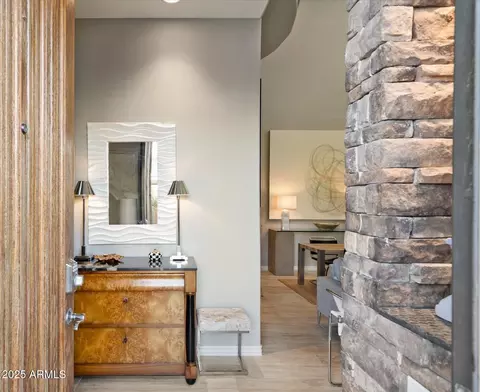 14450 N Thompson Peak Pkwy #125, Scottsdale, AZ 85260