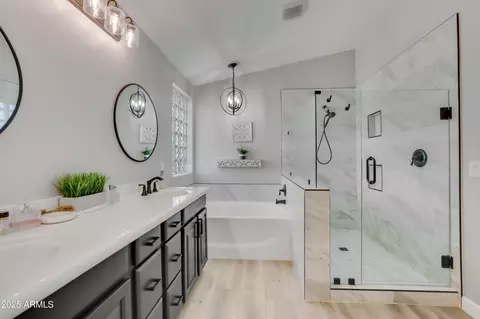 Bath - 3468 E Fairview St, Gilbert, AZ 85295 photo 3 of 5