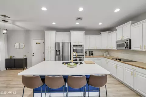 Kitchen - 3468 E Fairview St, Gilbert, AZ 85295 photo 2 of 4
