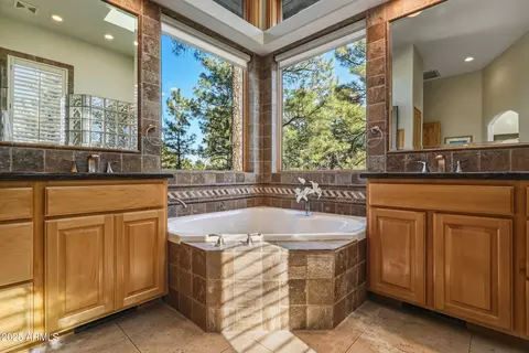Bath - 2204 E Feather Plume Ln #543, Payson, AZ 85541 photo 3 of 8