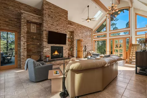 Living - 2204 E Feather Plume Ln #543, Payson, AZ 85541 photo 3 of 5