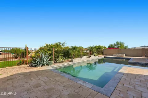Exterior - 1432 E Pedro Rd, Phoenix, AZ 85042 photo 3 of 8