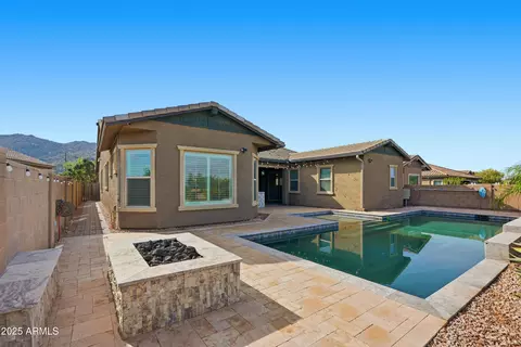 Exterior - 1432 E Pedro Rd, Phoenix, AZ 85042 photo 5 of 8