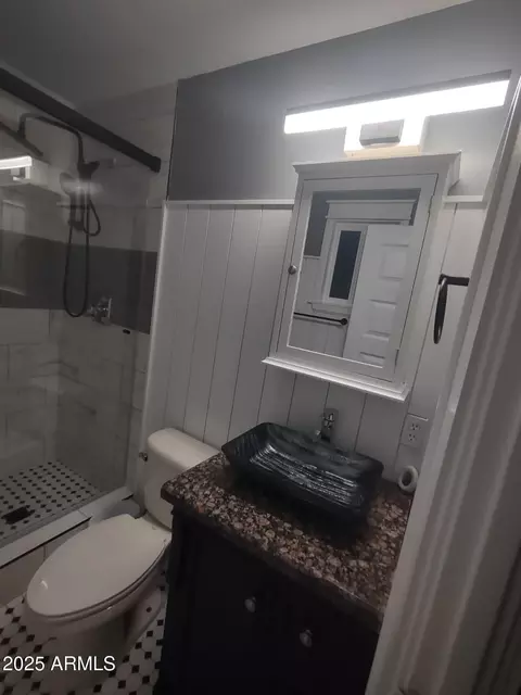 Bath - 7927 E Pueblo St, Globe, AZ 85501 photo 3 of 3