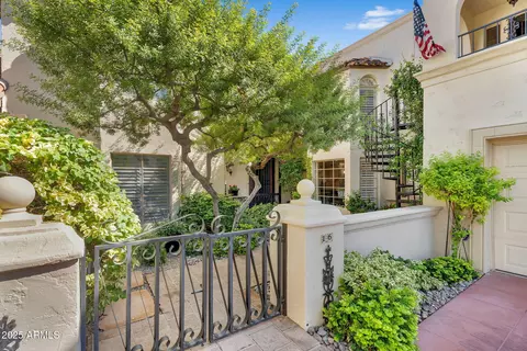6701 N Scottsdale Rd #16, Scottsdale, AZ 85250