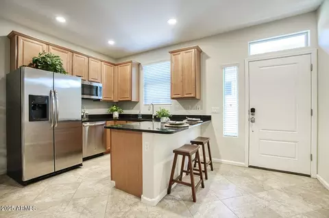 Kitchen - 3507 E Alfalfa Dr, Gilbert, AZ 85298 photo 4 of 4