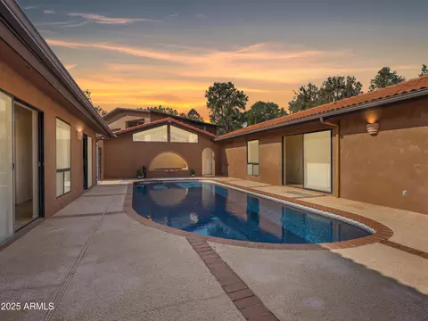 295 Arroyo Pinon Dr, Sedona, AZ 86336