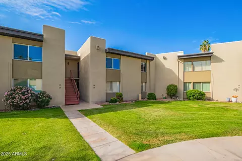 4201 E Camelback Rd #14, Phoenix, AZ 85018