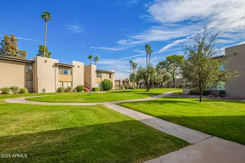 Exterior - 4201 E Camelback Rd #14, Phoenix, AZ 85018 photo 3 of 5
