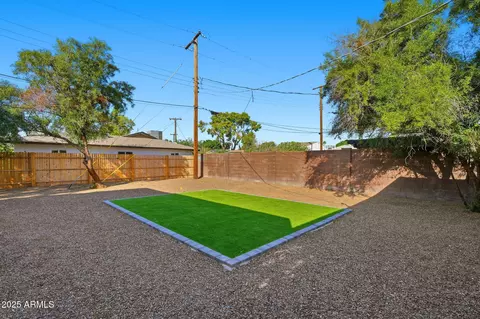 Exterior - 3102 N 34th St, Phoenix, AZ 85018 photo 1 of 3
