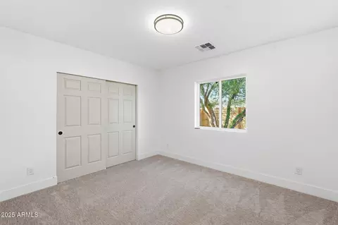 Bedroom - 3102 N 34th St, Phoenix, AZ 85018 photo 4 of 4