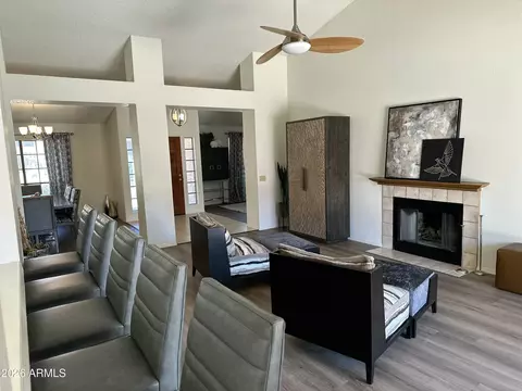 Living - 3909 E Lavender Ln E, Phoenix, AZ 85044 photo 2 of 4