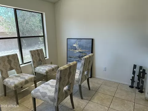 Dining - 3909 E Lavender Ln E, Phoenix, AZ 85044 photo 4 of 4