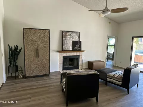 Living - 3909 E Lavender Ln E, Phoenix, AZ 85044 photo 4 of 4
