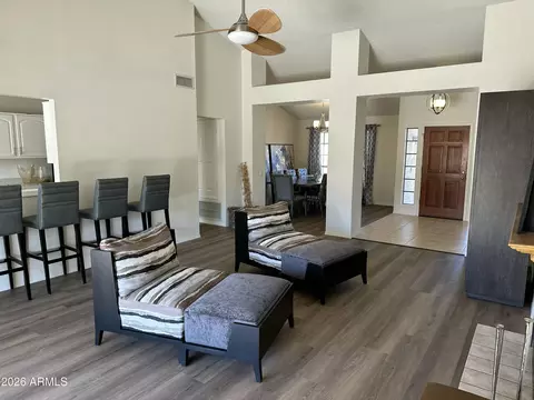Living - 3909 E Lavender Ln E, Phoenix, AZ 85044 photo 1 of 4
