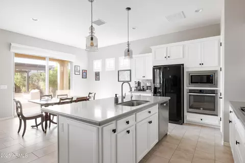 Kitchen - 4554 S Eastern Run, Mesa, AZ 85212 photo 4 of 4