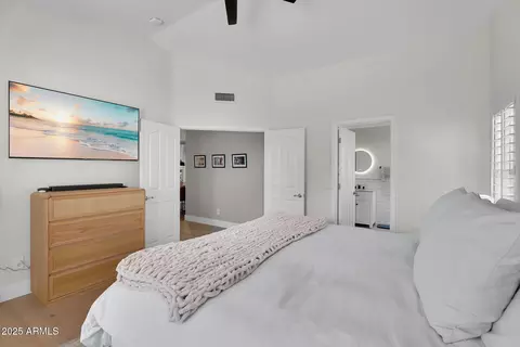 Bedroom - 4520 E Lone Cactus Dr, Phoenix, AZ 85050 photo 3 of 6
