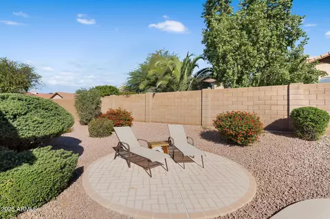 Exterior - 4520 E Lone Cactus Dr, Phoenix, AZ 85050 photo 8 of 8