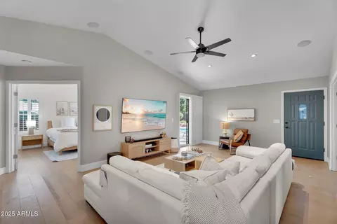 Entry Way - 4520 E Lone Cactus Dr, Phoenix, AZ 85050 photo 1 of 2