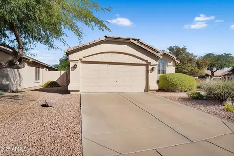 Exterior - 4520 E Lone Cactus Dr, Phoenix, AZ 85050 photo 2 of 8