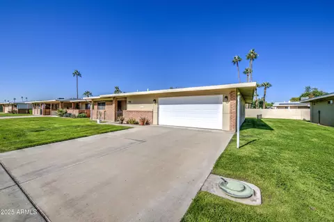 10410 W Audrey Dr, Sun City, AZ 85351