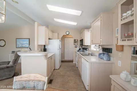 5735 E Mcdowell Rd #410, Mesa, AZ 85215 photo 8