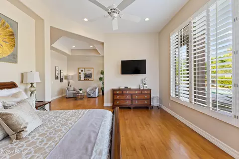 Bedroom - 5362 E Herrera Dr, Phoenix, AZ 85054 photo 2 of 8