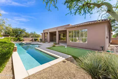 Exterior - 5362 E Herrera Dr, Phoenix, AZ 85054 photo 9 of 12